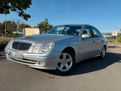 Mercedes E200