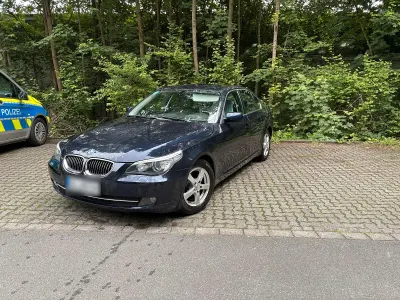 Gebraucht BMW 523 190 PS (139 kW) 2008 Blau Limousine