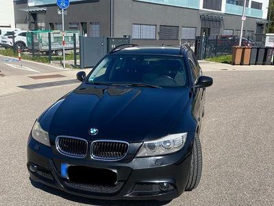 Usata BMW 318 143 CV (105 kW) 2009 Nero Station wagon