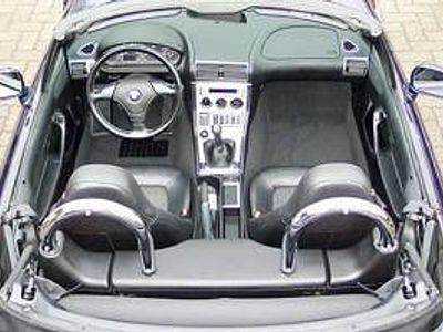 Gebraucht BMW Z3 140 PS (102 kW) 1997 Blau Cabrio