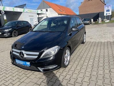 Usata Mercedes B220 177 CV (130 kW) 2014 Nero Monovolume