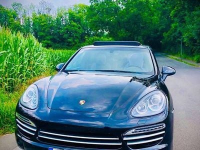 Schwarz Gebraucht 2014 Porsche Cayenne Platinum Edition SUV | 22.300 € (Guter Preis)