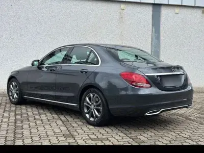 Gebraucht Mercedes C180 156 PS (114 kW) 2015 Grau Limousine