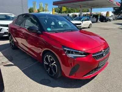 Używany Opel Corsa Elegance 101 KM (74 kW) 2021 Czerwony Hatchback