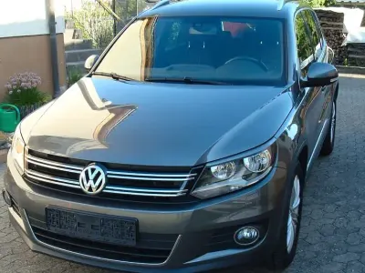 Gebraucht VW Tiguan LOUNGE 150 PS (110 kW) 2016 Grau SUV