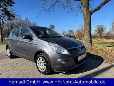 Gebraucht Hyundai i20 Classic 75 PS (55 kW) 2012 Grau Kleinwagen