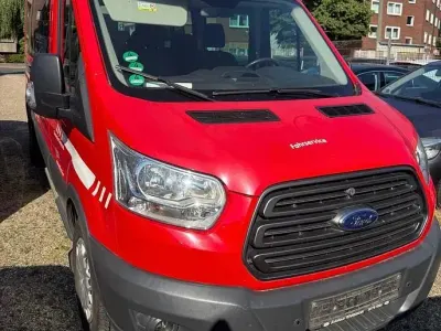 Gebraucht Ford Transit Trend 101 PS (74 kW) 2015 Rot Van