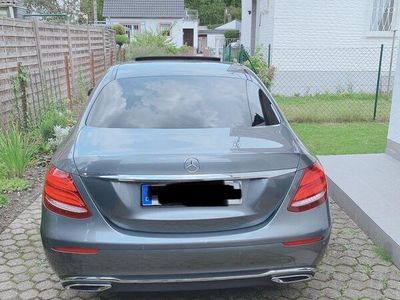 Mercedes E220