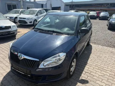 Brugt Skoda Fabia Special 60 HK (44 kW) 2011 Blå Sedan