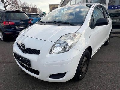 Weiß Gebraucht 2009 Toyota Yaris Basis Kleinwagen | 2.990 € (Etwas zu teuer)