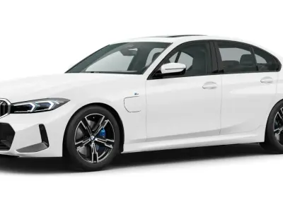Gebraucht BMW 330e Comfort Edition 292 PS (214 kW) 2025 Weiß Limousine