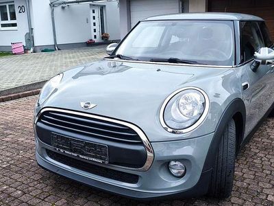 Grau Gebraucht 2016 Mini ONE Kleinwagen | 8.800 € (Fairer Preis)