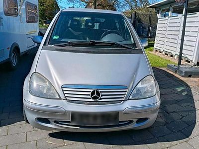 Usata Mercedes A160 101 CV (74 kW) 2002 Argento Utilitaria