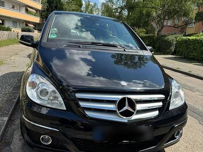Mercedes B180