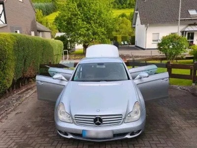 Gebraucht Mercedes CLS320 224 PS (164 kW) 2006 Silber Coupé