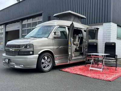 Gebraucht Chevrolet Express 290 PS (213 kW) 2003 Beige Van / Kleinbus