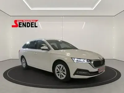Gebraucht Skoda Octavia First Edition 150 PS (110 kW) 2020 Weiß Kombi