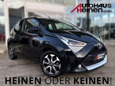 Schwarz Gebraucht 2021 Toyota Aygo X-play Kleinwagen | 9.900 € (Fairer Preis)