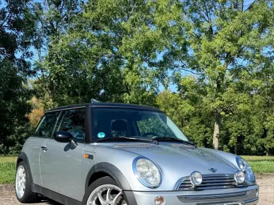 Käytetty Mini Cooper 116 HP (85 kW) 2002 Hopea Viistoperä