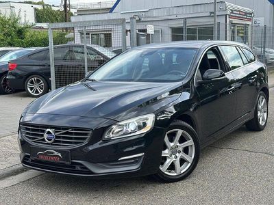 Gebraucht Volvo V60 Momentum 136 PS (100 kW) 2014 Schwarz Kombi