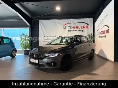 Gebraucht Fiat Tipo Easy 103 PS (75 kW) 2018 Grau Limousine