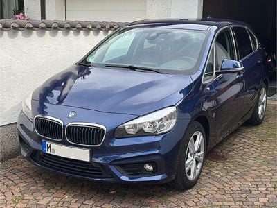 Gebraucht BMW 225 Active Tourer iPerformance 224 PS (164 kW) 2016 Blau Van / Kleinbus