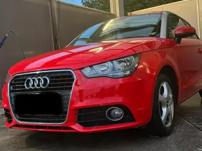 Gebraucht Audi A1 105 PS (77 kW) 2010 Rot Kleinwagen