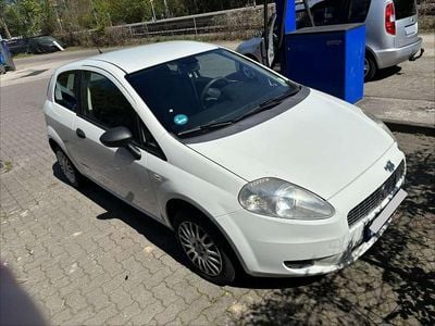 Gebraucht Fiat Grande Punto Active 65 PS (47 kW) 2009 Weiß Kleinwagen
