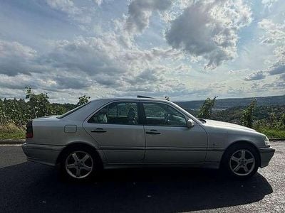 Mercedes C230