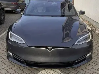 Usata Tesla Model S Performance 567 kW (772 CV) 2016 Grigio Utilitaria