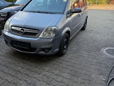Begagnad Opel Meriva Selection 105 HK (77 kW) 2008 Grå Minibuss