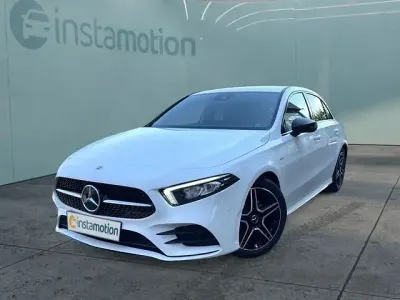 Gebraucht Mercedes A200 Edition 150 PS (110 kW) 2022 Weiß Van / Kleinbus