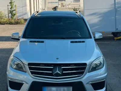 Gebraucht Mercedes ML63 AMG AMG 525 PS (386 kW) 2013 Silber SUV
