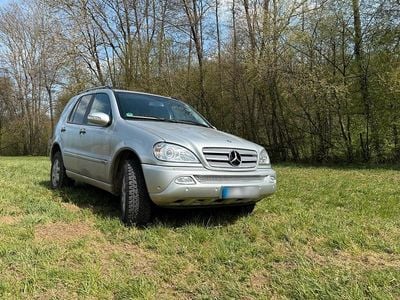 Gebraucht Mercedes ML270 Edition 163 PS (119 kW) 2005 Silber SUV
