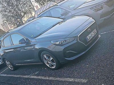 gebraucht Hyundai i30 1.4 Fastback