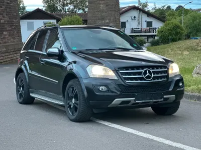 Gebraucht Mercedes ML420 Sport 306 PS (225 kW) 2009 Schwarz SUV