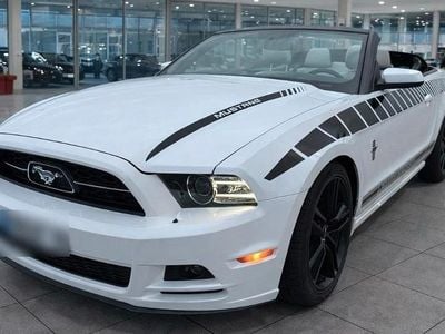 Gebraucht Ford Mustang 309 PS (227 kW) 2013 Weiß Cabrio