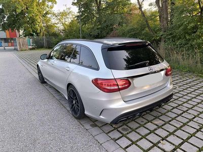 Mercedes C63 AMG