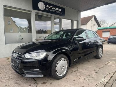 Gebraucht Audi A3 Attraction 105 PS (77 kW) 2013 Schwarz Limousine