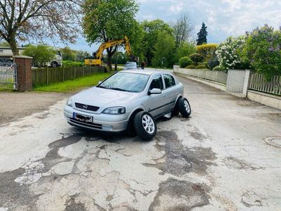 gebraucht Opel Astra 1.6 Twinport NJOY Klimaautomatik