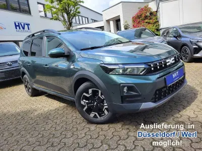 Neu Dacia Jogger Journey 122 PS (89 kW) 2026 Grün Van / Kleinbus