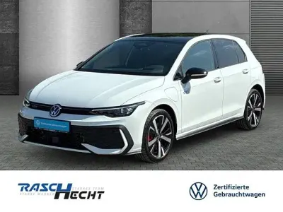 Gebraucht VW Golf VIII Style 272 PS (200 kW) 2025 Pure white Limousine