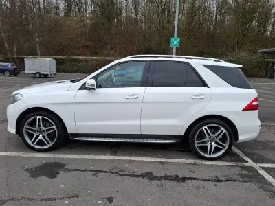 Gebraucht Mercedes ML350 258 PS (189 kW) 2015 Weiß SUV