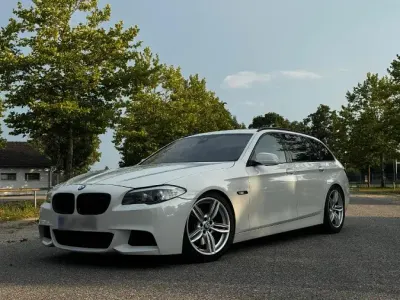 Gebraucht BMW 530 258 PS (189 kW) 2013 Kombi
