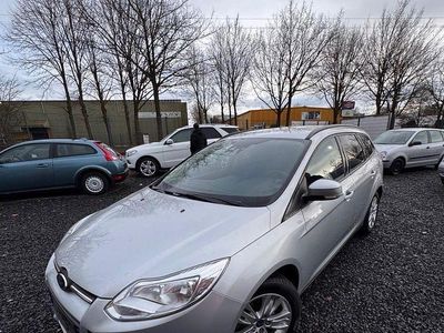 Gebraucht Ford Focus 116 PS (85 kW) 2011 Silber Limousine