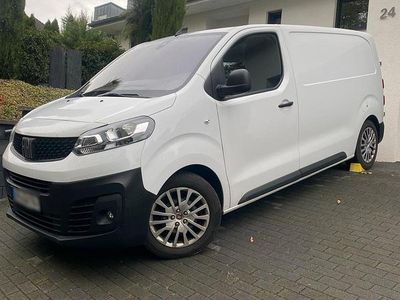 Second-hand Fiat Scudo 120 CP (88 kW) 2023 Alb Van