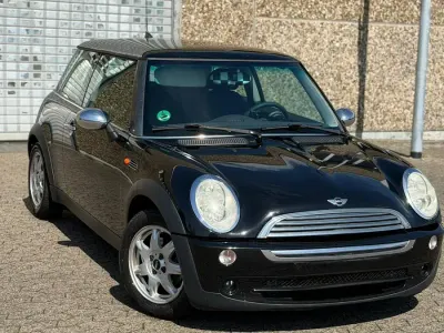 Usata Mini Cooper 90 CV (66 kW) 2005 Nero Utilitaria