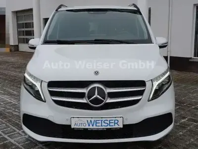 Używany Mercedes V300 Edition 239 KM (175 kW) 2020 Biały Minivan