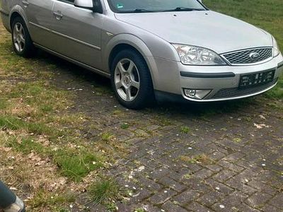 Usata Ford Mondeo 125 CV (91 kW) 2005 Argento Station wagon