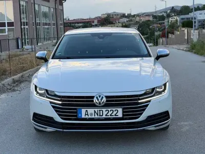 Gebraucht VW Arteon Elegance 150 PS (110 kW) 2017 Weiß Kleinwagen
